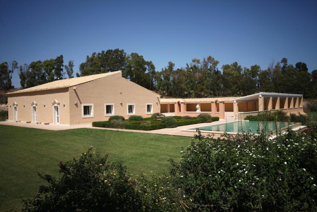 Antica Locanda Del Golf Ragusa Exterior photo