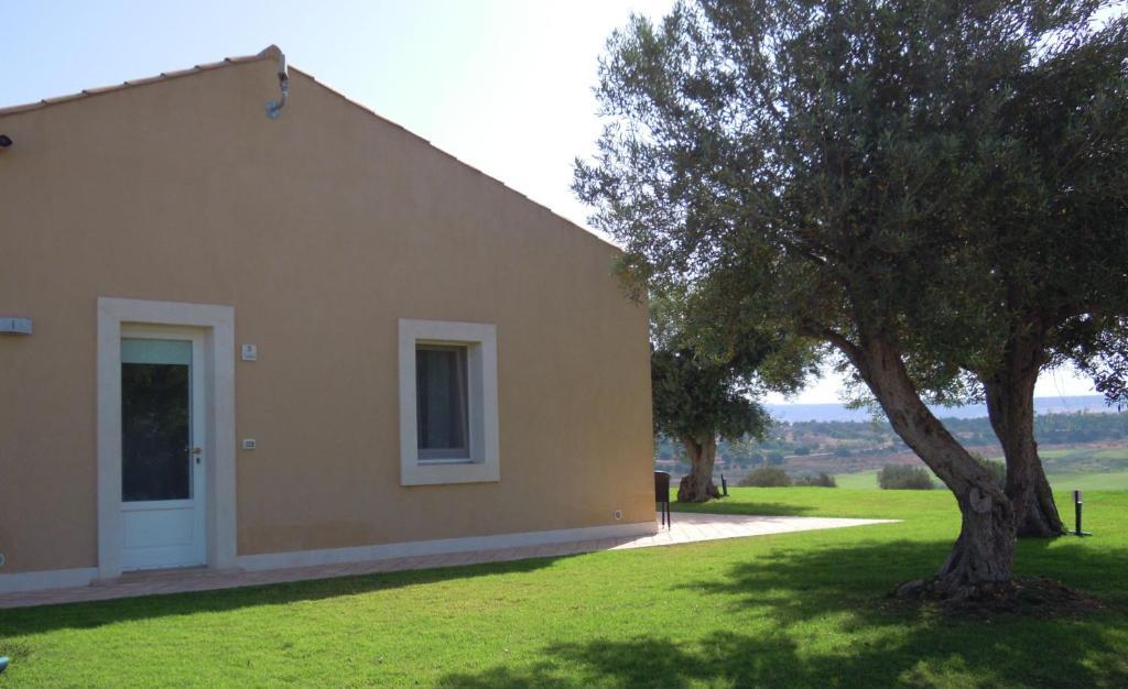 Antica Locanda Del Golf Ragusa Exterior photo
